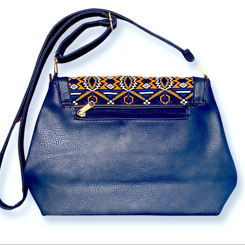 Fringe Crossbody bag - Picture 5 of 6